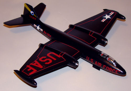 Revell_1/78_B-57B