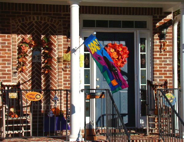 Front porch, Halloween style